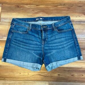 Women’s Sz 14 Old Navy Semi Fitted cuff shorts dark denim.